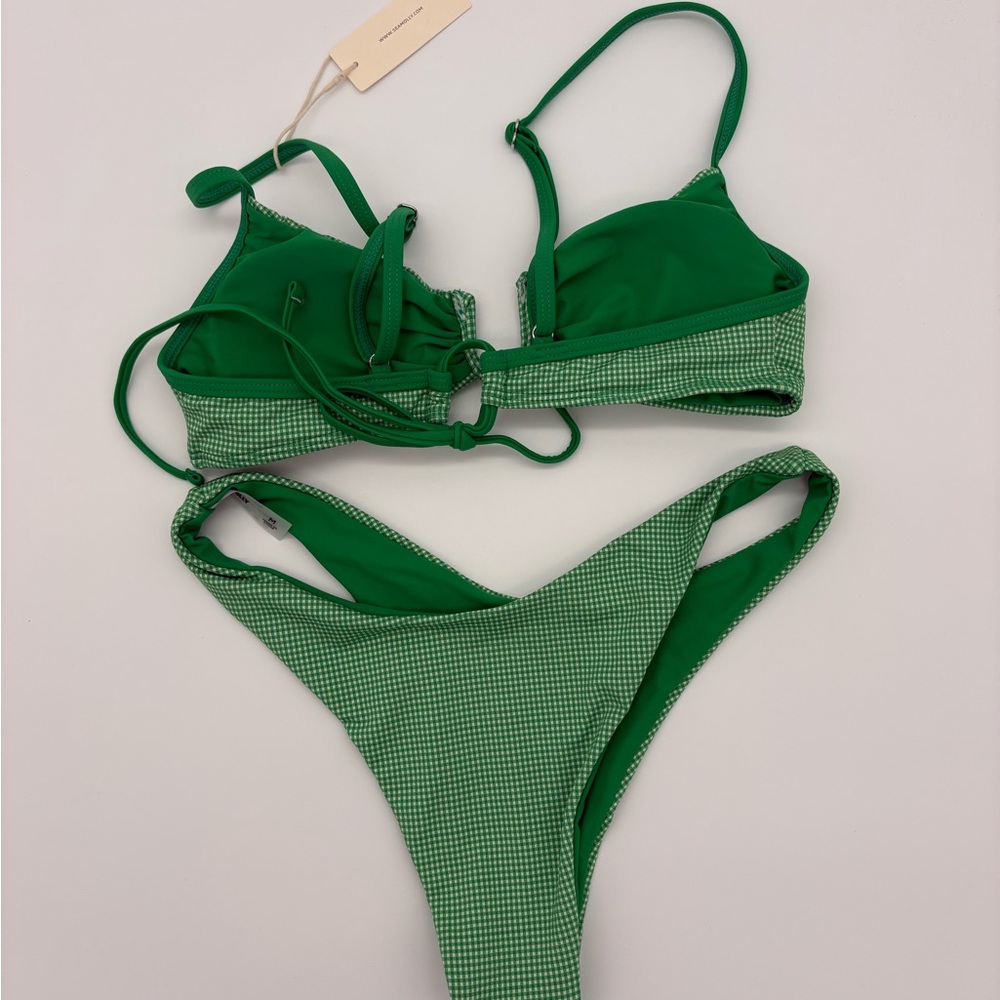 Vibrant Green Bikini Set - Picture 9 of 11